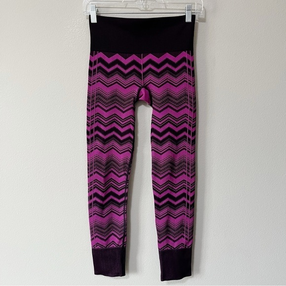 Lululemon Ebb To Street Ankle Pant Heathered Regal Plum Chevron Print Size 4 - Picture 5 of 10
